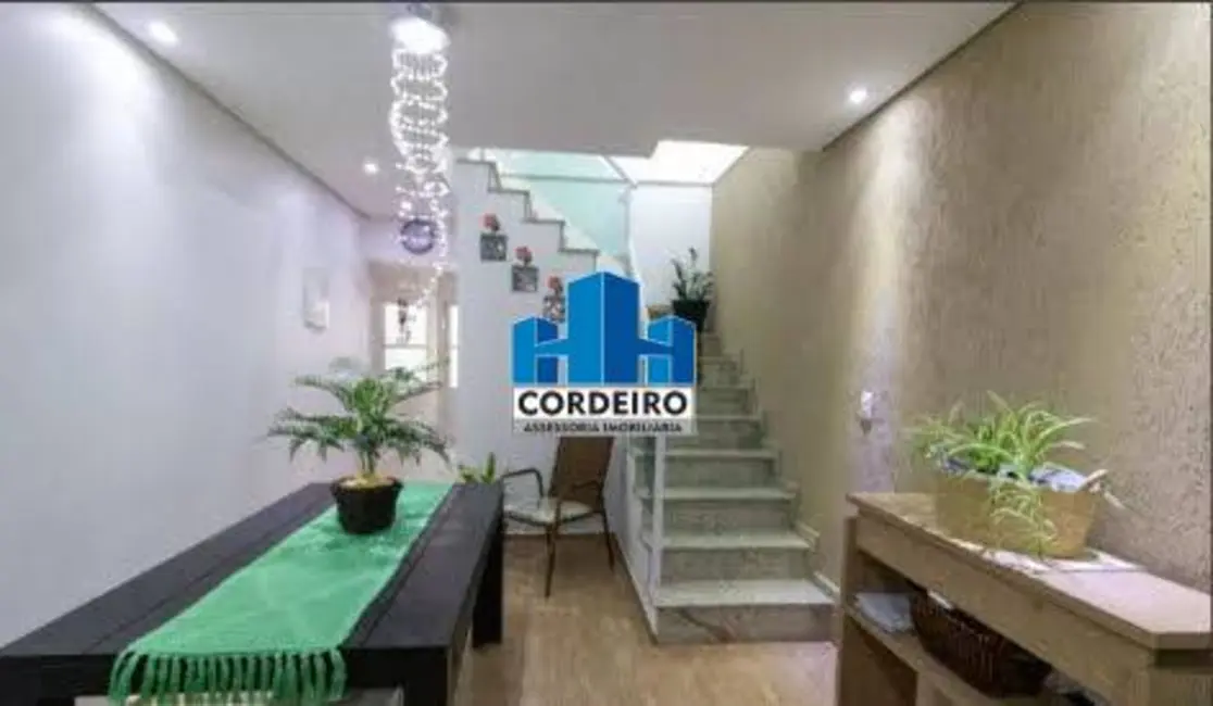 Foto 4 de Sobrado com 3 quartos à venda, 180m2 em Vila Pires, Santo Andre - SP