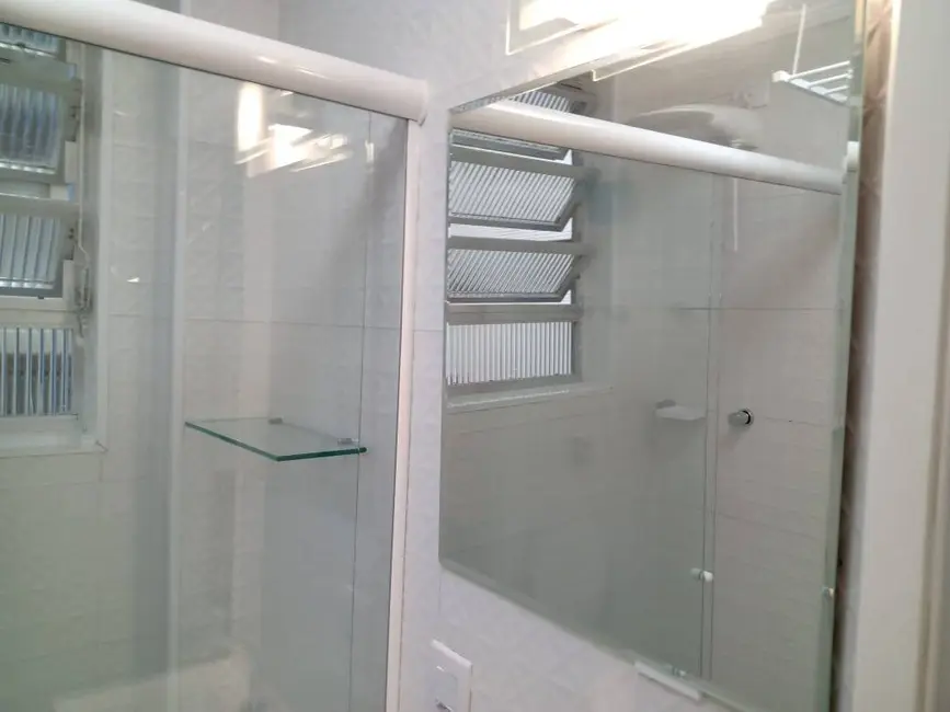 Kitnet com 1 quarto para alugar, 32m2 em Ponta da Praia, Santos - SP - imagem 5 Foto 5 de Kitnet com 1 quarto para alugar, 32m2 em Ponta da Praia, Santos - SP