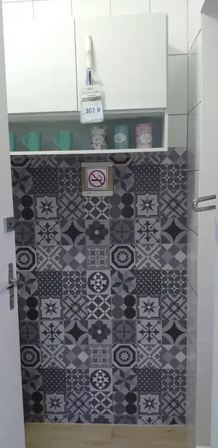 Kitnet com 1 quarto para alugar, 32m2 em Ponta da Praia, Santos - SP - imagem 6 Foto 6 de Kitnet com 1 quarto para alugar, 32m2 em Ponta da Praia, Santos - SP