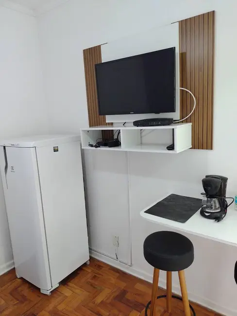 Kitnet com 1 quarto para alugar, 30m2 em Ponta da Praia, Santos - SP - imagem 4 Foto 4 de Kitnet com 1 quarto para alugar, 30m2 em Ponta da Praia, Santos - SP
