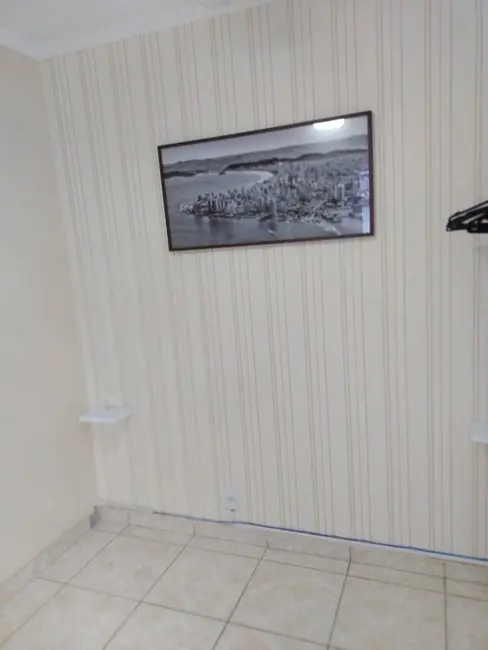 Kitnet com 1 quarto para alugar, 30m2 em Ponta da Praia, Santos - SP - imagem 8 Foto 8 de Kitnet com 1 quarto para alugar, 30m2 em Ponta da Praia, Santos - SP