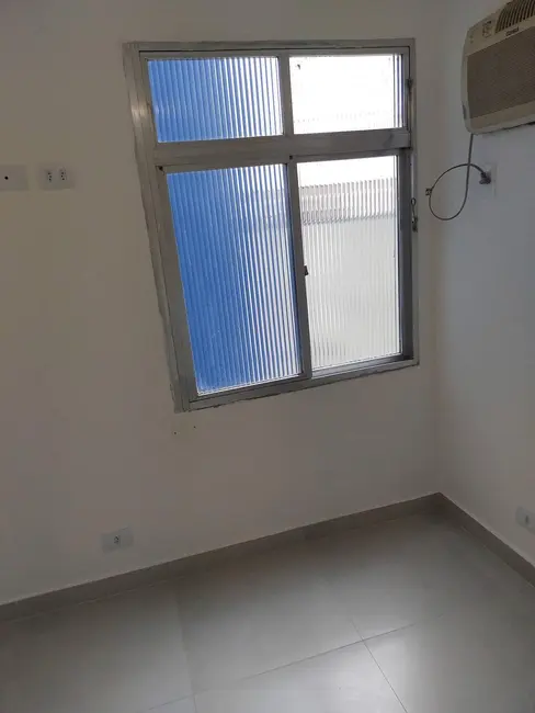 Foto 8 de Apartamento com 1 quarto para alugar, 28m2 em Ponta da Praia, Santos - SP