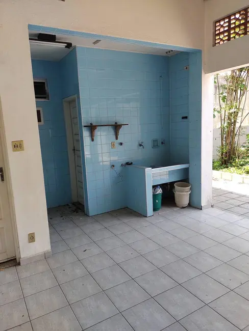 Foto 2 de Sobrado com 3 quartos à venda, 300m2 em Gonzaga, Santos - SP