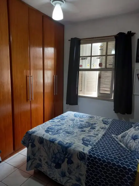 Foto 2 de Sobrado com 2 quartos à venda, 80m2 em Ponta da Praia, Santos - SP