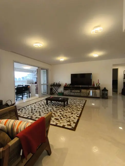 Foto 3 de Apartamento com 3 quartos à venda, 131m2 em Embaré, Santos - SP