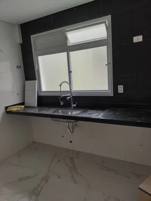 Casa com 3 quartos à venda, 98m2 em Ponta da Praia, Santos - SP - imagem 4 Foto 4 de Casa com 3 quartos à venda, 98m2 em Ponta da Praia, Santos - SP