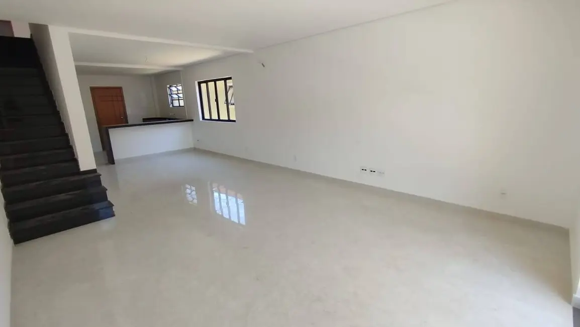 Foto 4 de Casa com 3 quartos à venda, 220m2 em Embaré, Santos - SP