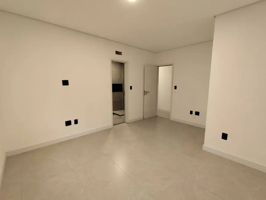Foto 5 de Casa com 3 quartos à venda, 270m2 em Embaré, Santos - SP