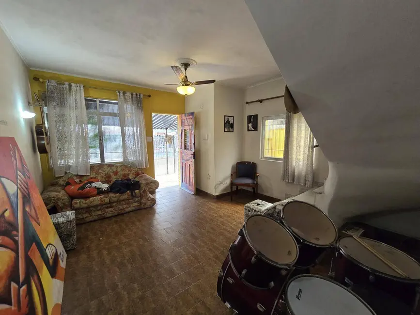Foto 6 de Sobrado com 2 quartos à venda, 120m2 em Encruzilhada, Santos - SP