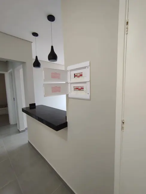 Foto 2 de Apartamento com 2 quartos para alugar, 70m2 em Embaré, Santos - SP