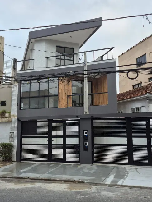 Casa com 3 quartos à venda, 190m2 em Embaré, Santos - SP - imagem 3 Foto 3 de Casa com 3 quartos à venda, 190m2 em Embaré, Santos - SP