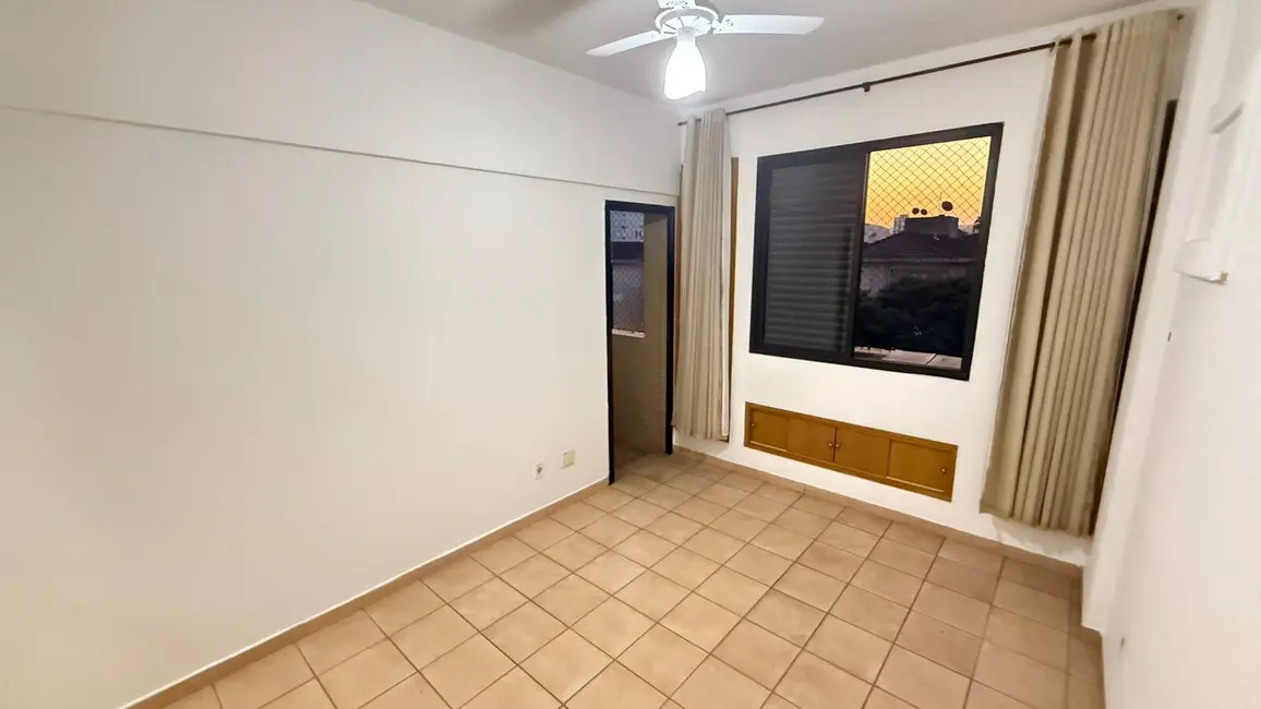 Foto 4 de Apartamento com 2 quartos à venda, 89m2 em Embaré, Santos - SP