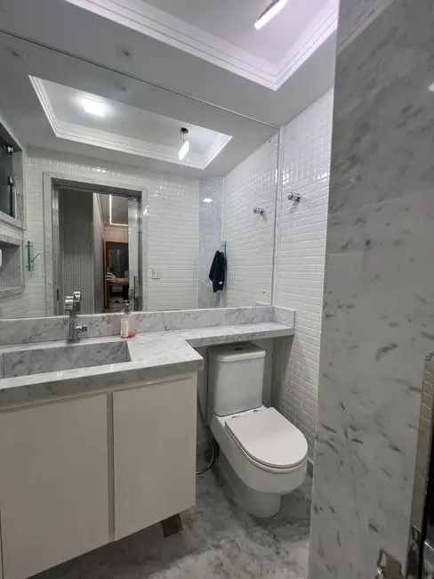 Sala Comercial à venda e para alugar, 70m2 em Centro, Santos - SP - imagem 5 Foto 5 de Sala Comercial à venda e para alugar, 70m2 em Centro, Santos - SP