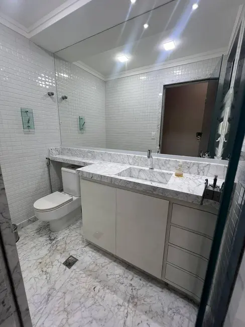 Sala Comercial à venda e para alugar, 70m2 em Centro, Santos - SP - imagem 9 Foto 9 de Sala Comercial à venda e para alugar, 70m2 em Centro, Santos - SP