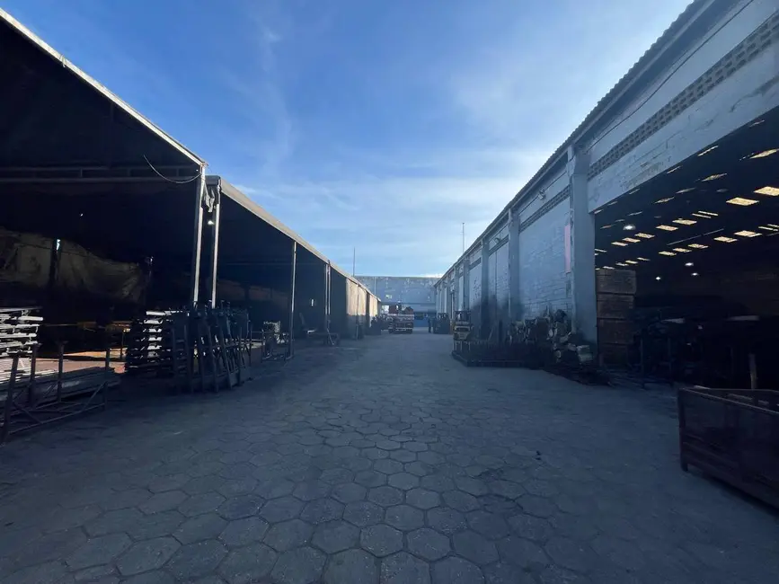 Foto 4 de Sala Comercial à venda, 5000m2 em Esplanada dos Barreiros, Sao Vicente - SP