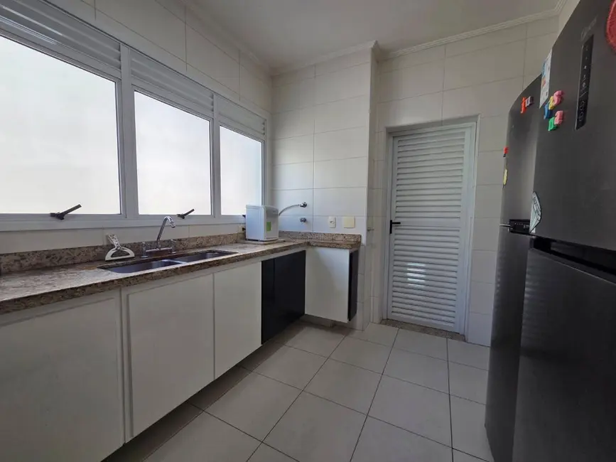 Apartamento com 4 quartos à venda, 218m2 em Gonzaga, Santos - SP - imagem 2 Foto 2 de Apartamento com 4 quartos à venda, 218m2 em Gonzaga, Santos - SP