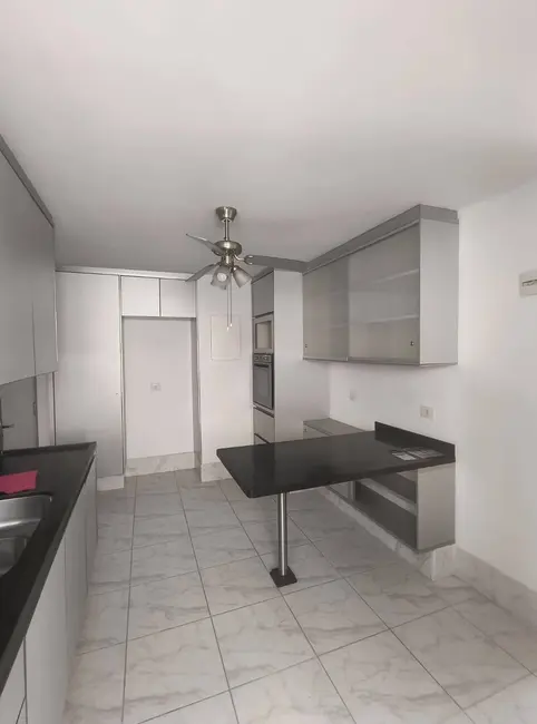 Apartamento com 3 quartos à venda, 110m2 em Ponta da Praia, Santos - SP - imagem 3 Foto 3 de Apartamento com 3 quartos à venda, 110m2 em Ponta da Praia, Santos - SP