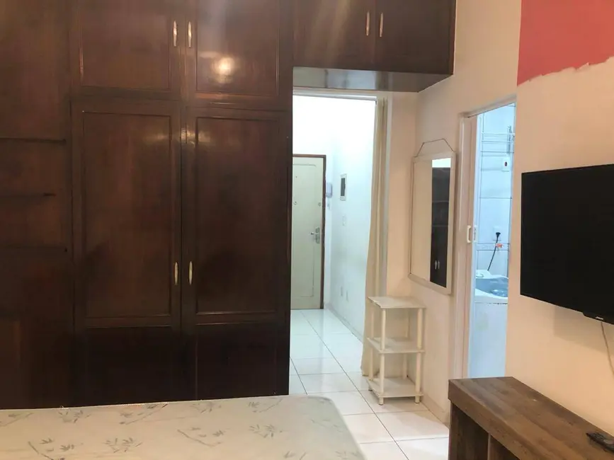 Foto 2 de Kitnet com 1 quarto à venda, 32m2 em Sao Vicente - SP