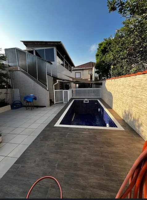 Foto 1 de Sobrado com 3 quartos à venda, 320m2 em Vila Belmiro, Santos - SP