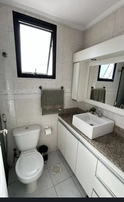 Foto 5 de Apartamento com 2 quartos à venda, 82m2 em Embaré, Santos - SP
