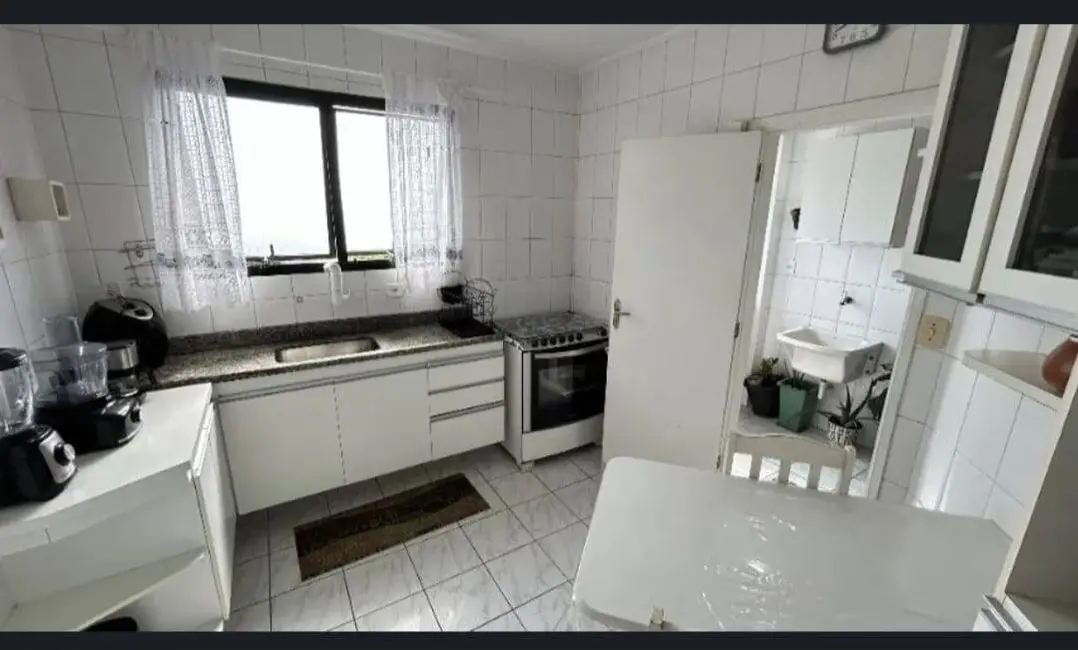 Foto 2 de Apartamento com 2 quartos à venda, 82m2 em Embaré, Santos - SP