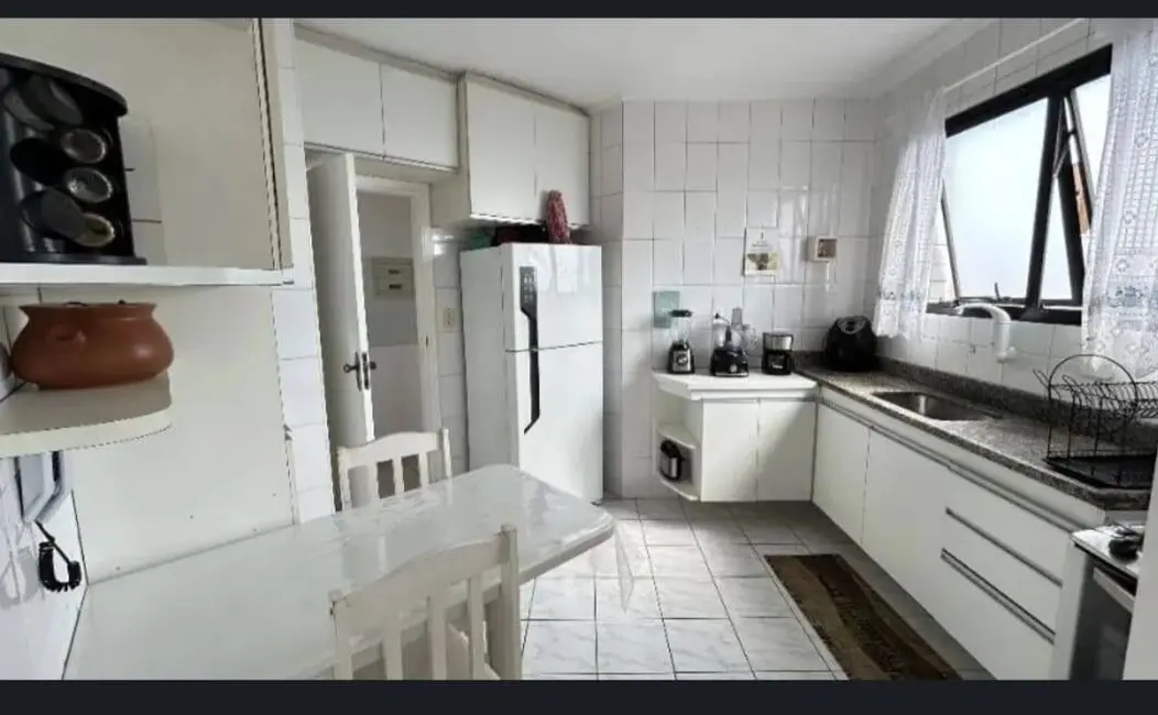 Foto 7 de Apartamento com 2 quartos à venda, 82m2 em Embaré, Santos - SP