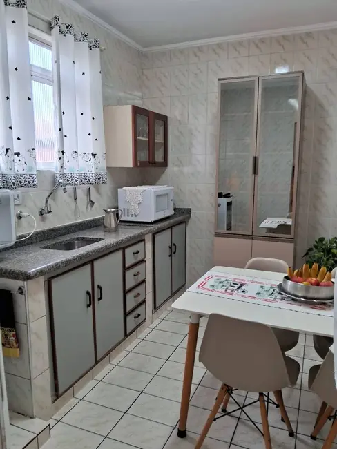 Apartamento com 2 quartos à venda, 70m2 em Gonzaga, Santos - SP - imagem 9 Foto 9 de Apartamento com 2 quartos à venda, 70m2 em Gonzaga, Santos - SP