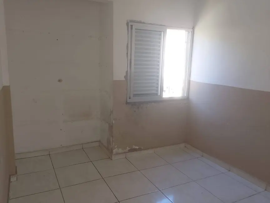 Apartamento com 2 quartos à venda, 42m2 em Encruzilhada, Santos - SP - imagem 3 Foto 3 de Apartamento com 2 quartos à venda, 42m2 em Encruzilhada, Santos - SP