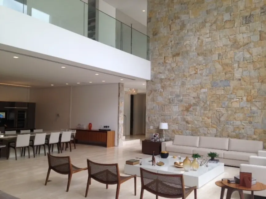 Foto 2 de Casa com 4 quartos à venda e para alugar, 684m2 em Alphaville Residencial Um, Barueri - SP