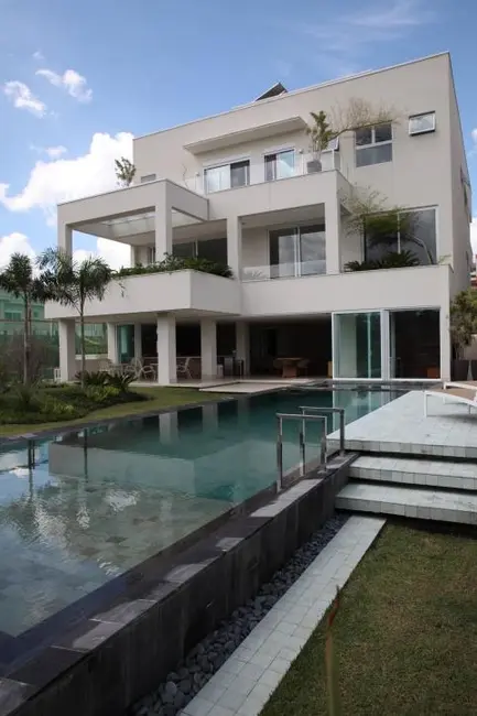 Foto 2 de Casa de Condomínio com 7 quartos à venda, 1050m2 em Santana De Parnaiba - SP