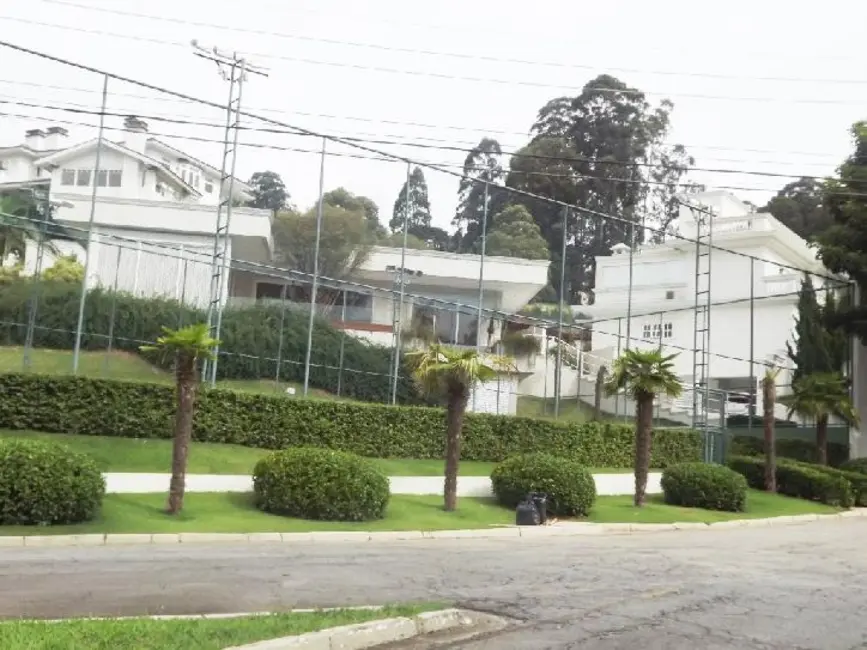 Casa com 5 quartos à venda e para alugar, 1040m2 em Barueri - SP - imagem 5 Foto 5 de Casa com 5 quartos à venda e para alugar, 1040m2 em Barueri - SP