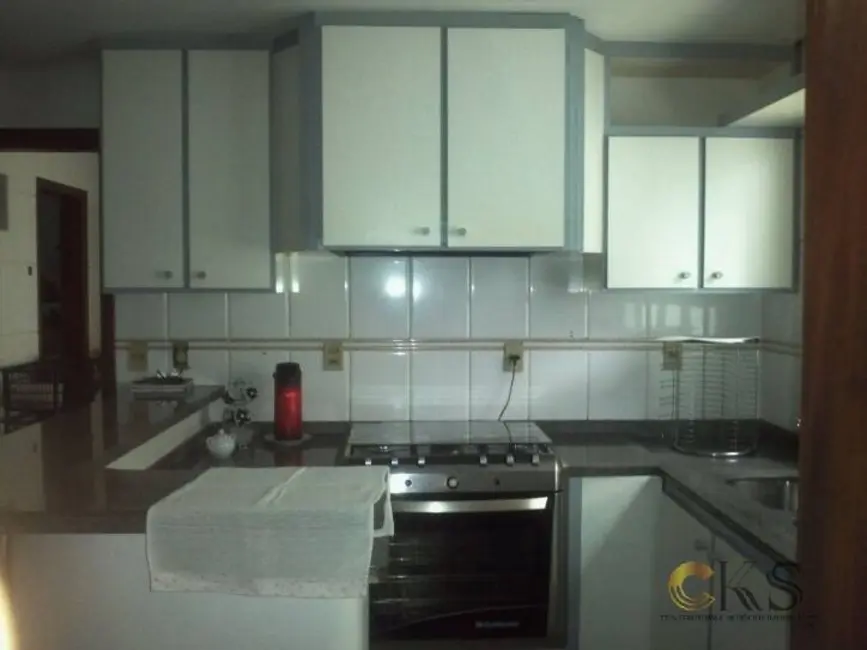 Foto 3 de Casa de Condomínio com 4 quartos para alugar, 400m2 em Alphaville, Santana De Parnaiba - SP