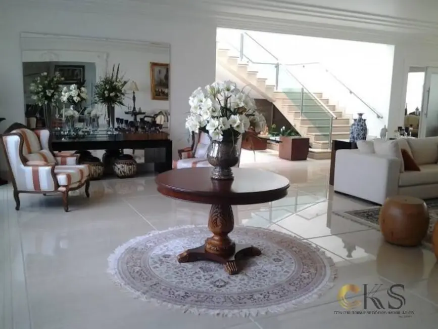 Casa de Condomínio com 5 quartos à venda, 975m2 em Santana De Parnaiba - SP - imagem 8 Foto 8 de Casa de Condomínio com 5 quartos à venda, 975m2 em Santana De Parnaiba - SP