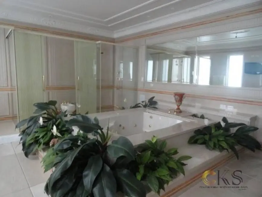 Casa de Condomínio com 5 quartos à venda, 975m2 em Santana De Parnaiba - SP - imagem 2 Foto 2 de Casa de Condomínio com 5 quartos à venda, 975m2 em Santana De Parnaiba - SP