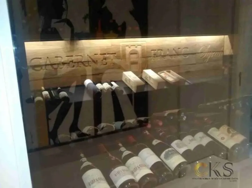 Foto 2 de Casa de Condomínio com 4 quartos para alugar, 650m2 em Barueri - SP