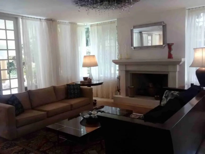 Casa de Condomínio com 4 quartos para alugar, 650m2 em Barueri - SP - imagem 5 Foto 5 de Casa de Condomínio com 4 quartos para alugar, 650m2 em Barueri - SP