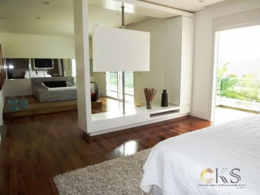 Foto 37 de Casa de Condomínio com 5 quartos à venda, 1100m2 em Barueri - SP