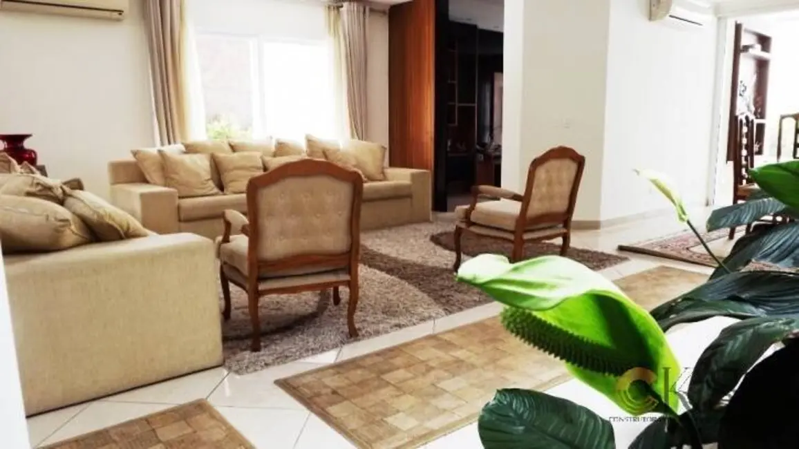 Foto 4 de Casa de Condomínio com 4 quartos para alugar, 560m2 em Santana De Parnaiba - SP