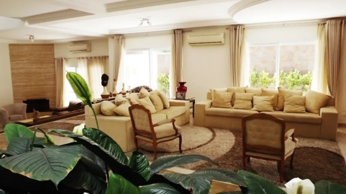 Foto 1 de Casa de Condomínio com 4 quartos para alugar, 560m2 em Santana De Parnaiba - SP