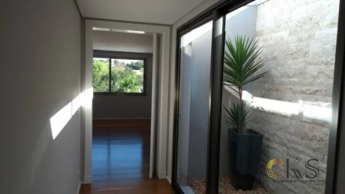 Foto 2 de Casa com 5 quartos à venda, 1000m2 em Santana De Parnaiba - SP
