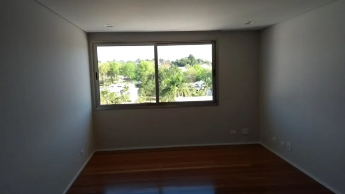 Foto 8 de Casa com 5 quartos à venda, 1000m2 em Santana De Parnaiba - SP