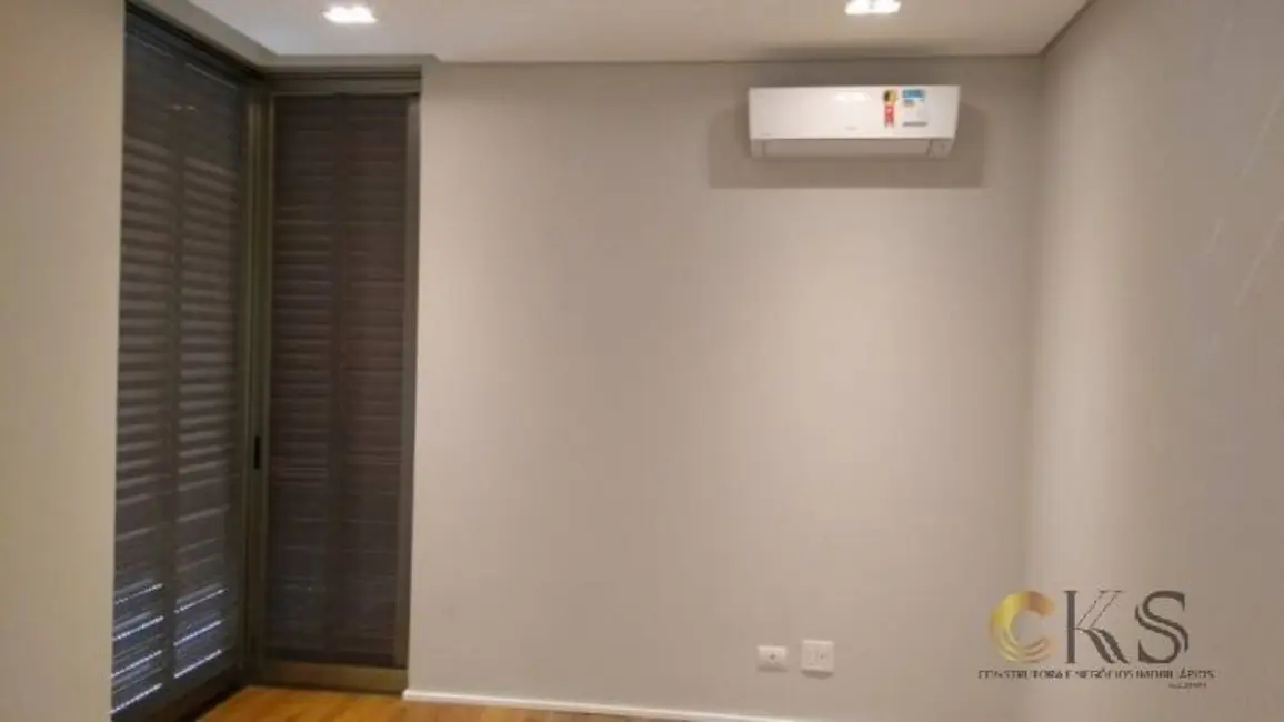 Foto 6 de Casa com 5 quartos à venda, 1000m2 em Santana De Parnaiba - SP