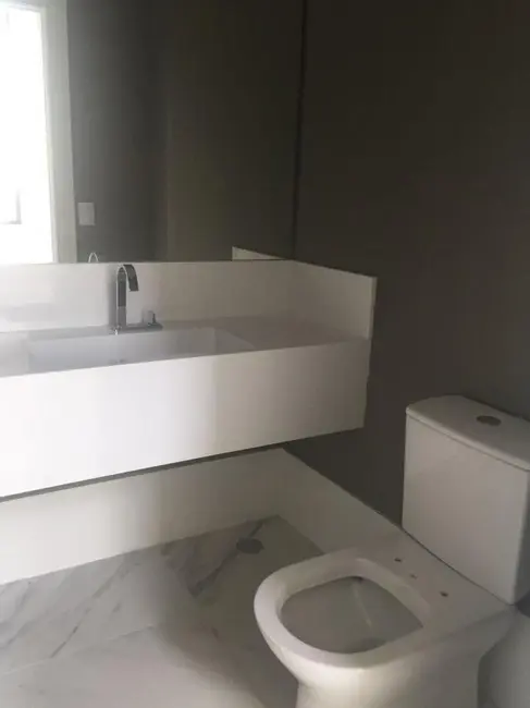 Casa de Condomínio com 5 quartos à venda, 385m2 em Santana De Parnaiba - SP - imagem 8 Foto 8 de Casa de Condomínio com 5 quartos à venda, 385m2 em Santana De Parnaiba - SP