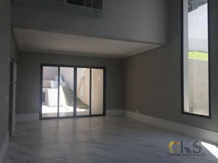 Foto 5 de Casa de Condomínio com 5 quartos à venda, 385m2 em Santana De Parnaiba - SP