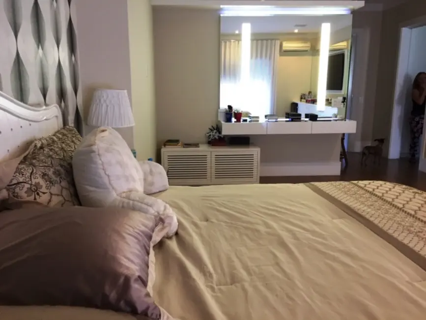 Casa com 4 quartos à venda, 420m2 em Barueri - SP - imagem 9 Foto 9 de Casa com 4 quartos à venda, 420m2 em Barueri - SP