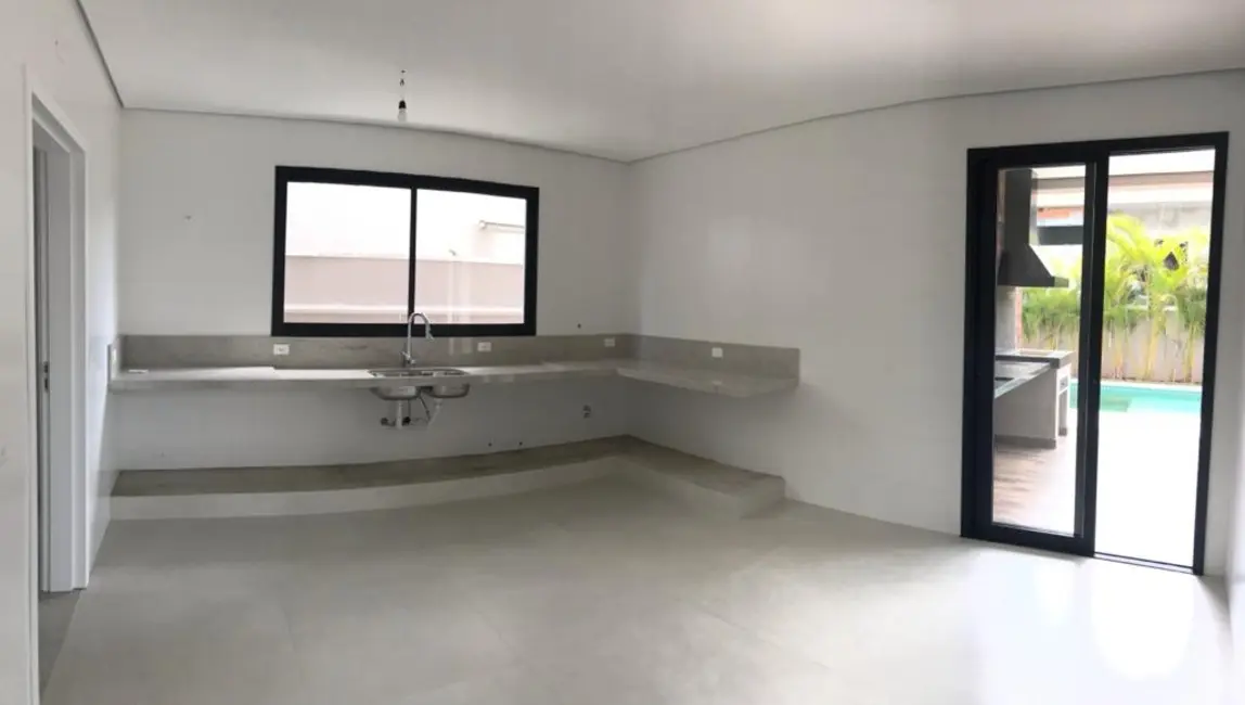 Casa com 4 quartos à venda, 370m2 em Santana De Parnaiba - SP - imagem 5 Foto 5 de Casa com 4 quartos à venda, 370m2 em Santana De Parnaiba - SP
