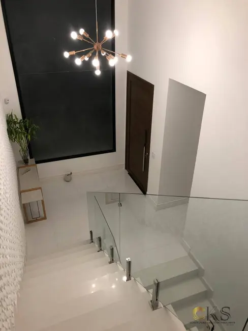 Foto 2 de Casa com 3 quartos à venda, 340m2 em Santana De Parnaiba - SP
