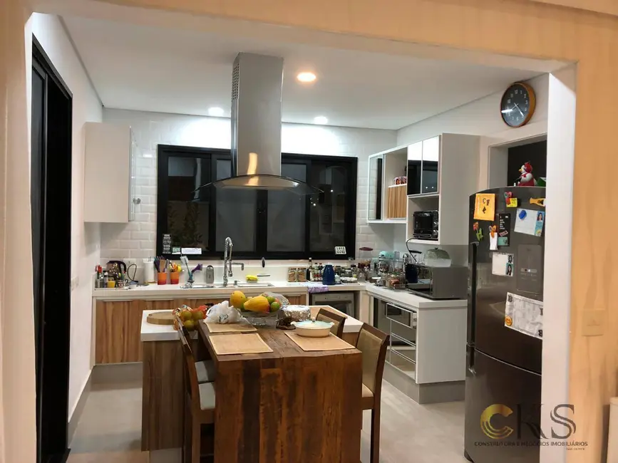 Foto 3 de Casa com 3 quartos à venda, 340m2 em Santana De Parnaiba - SP