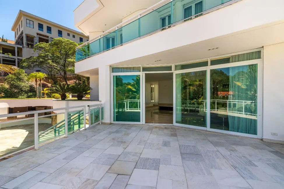 Foto 9 de Casa com 4 quartos à venda, 900m2 em Barueri - SP