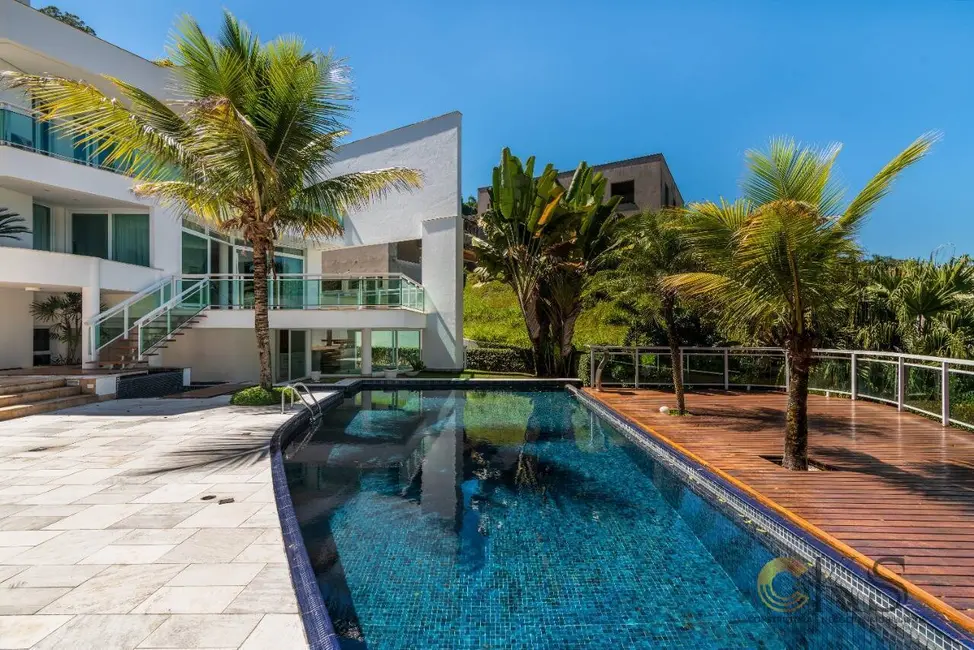Foto 4 de Casa com 4 quartos à venda, 900m2 em Barueri - SP